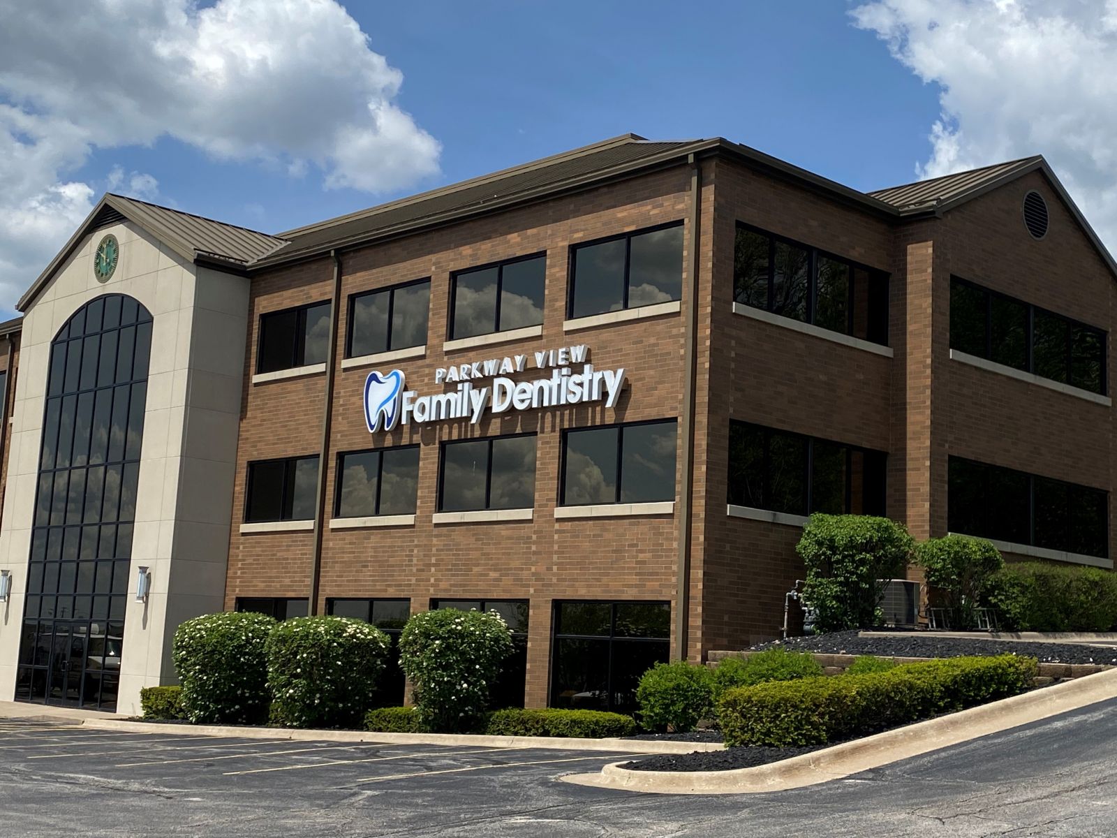 Parkway View Family Dentistry Moline IL Dentist